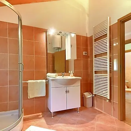 Apartman Livio 350 *