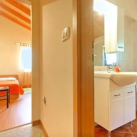 Apartman Livio 350 *