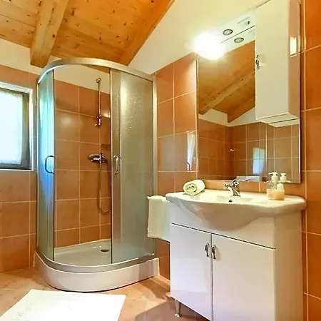 Livio 350 Apartman
